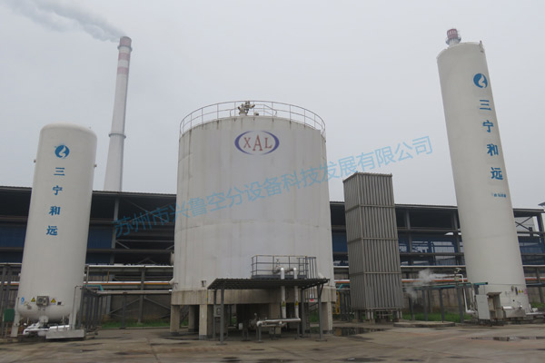 液體空分設(shè)備現(xiàn)場(chǎng)